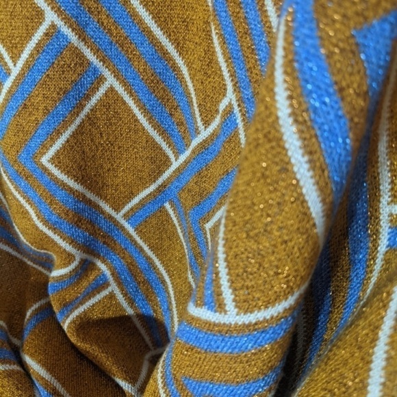 Forever 21 contemporary abstract gold and blue - Picture 5 of 5